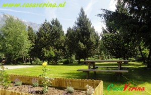 Garden1-001